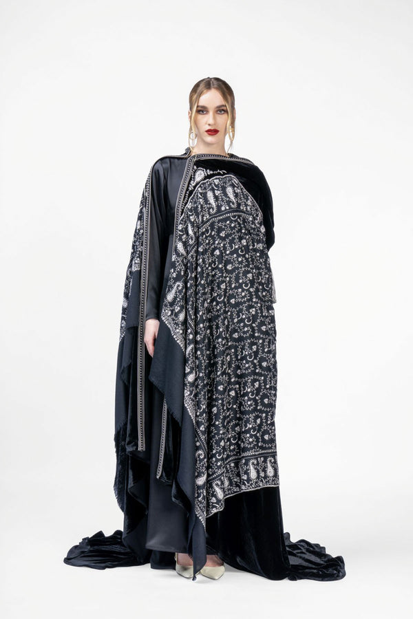 RMDHC2406 Luxurious Noir Velvet Haute Couture Abaya
